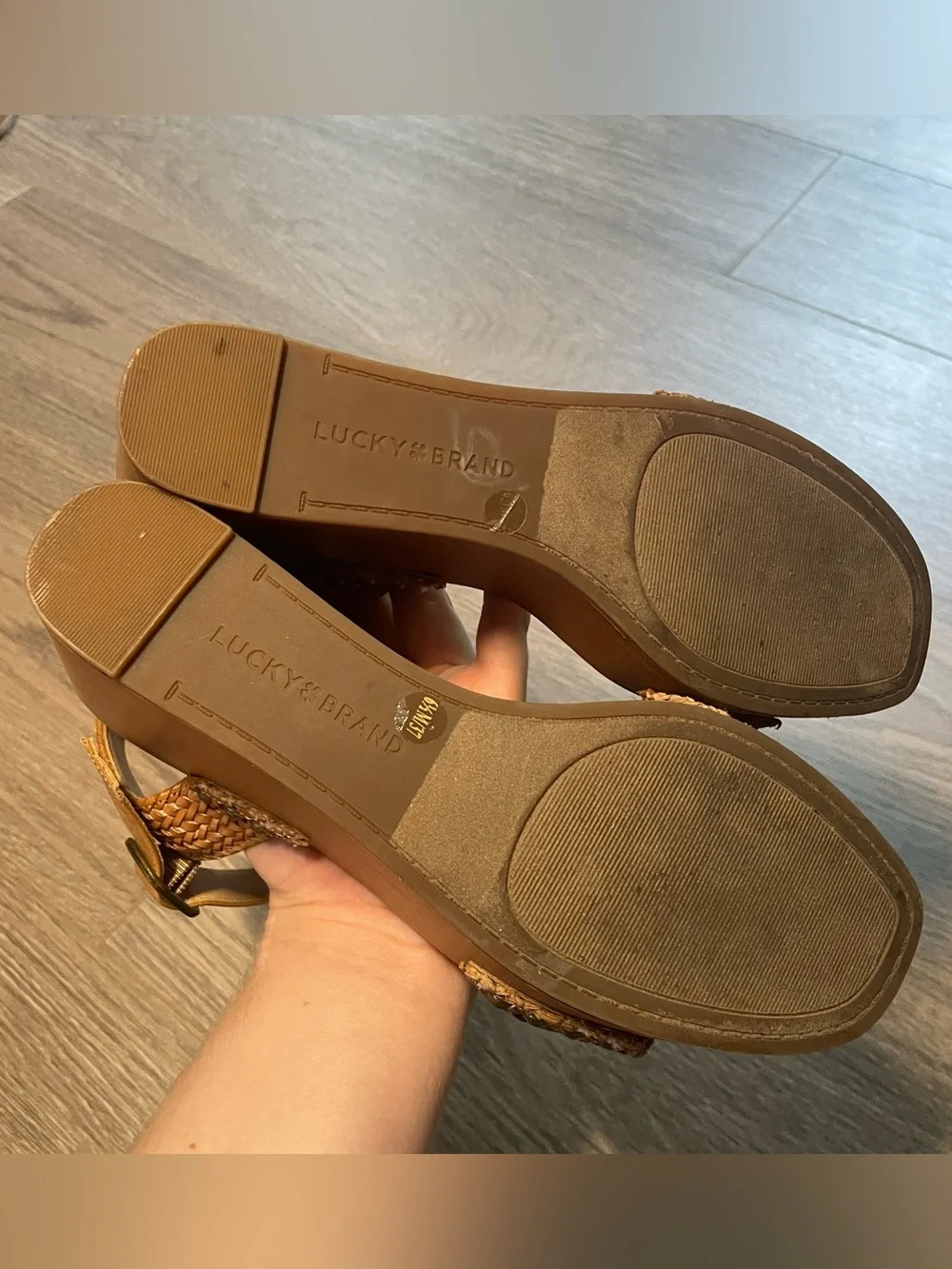 Lucky Brand Zyler Platform Wedge Sandal Color Light Brown Size US 6.5